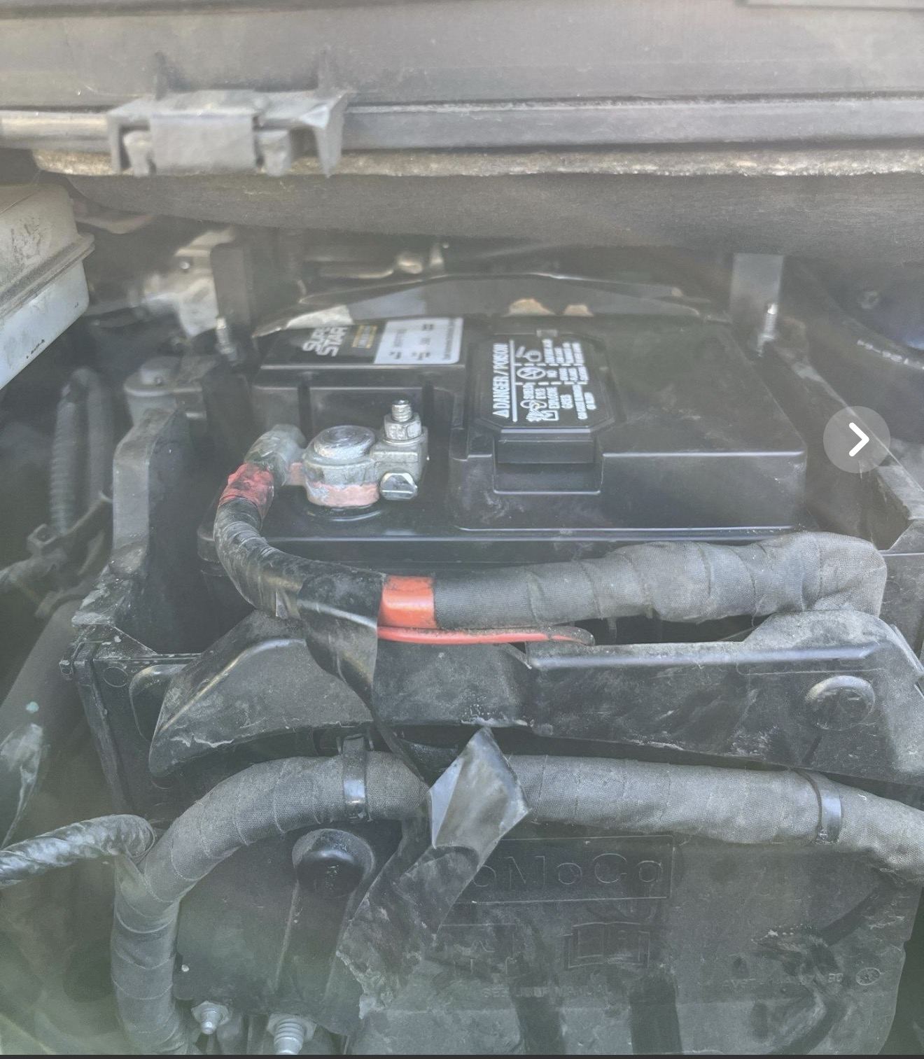 Roadside assistance battery replacement service in Queen Valley AZ
