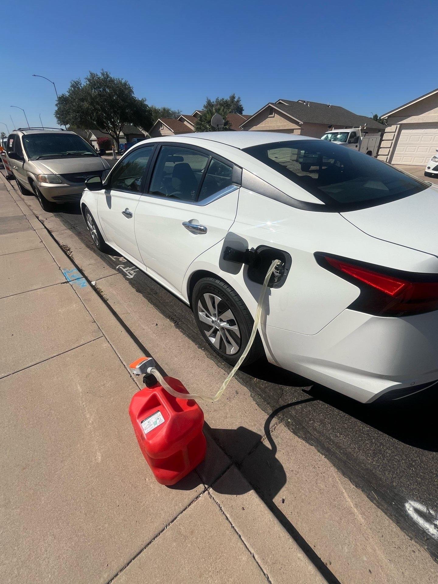 Emergency roadside assistance fuel delivery service