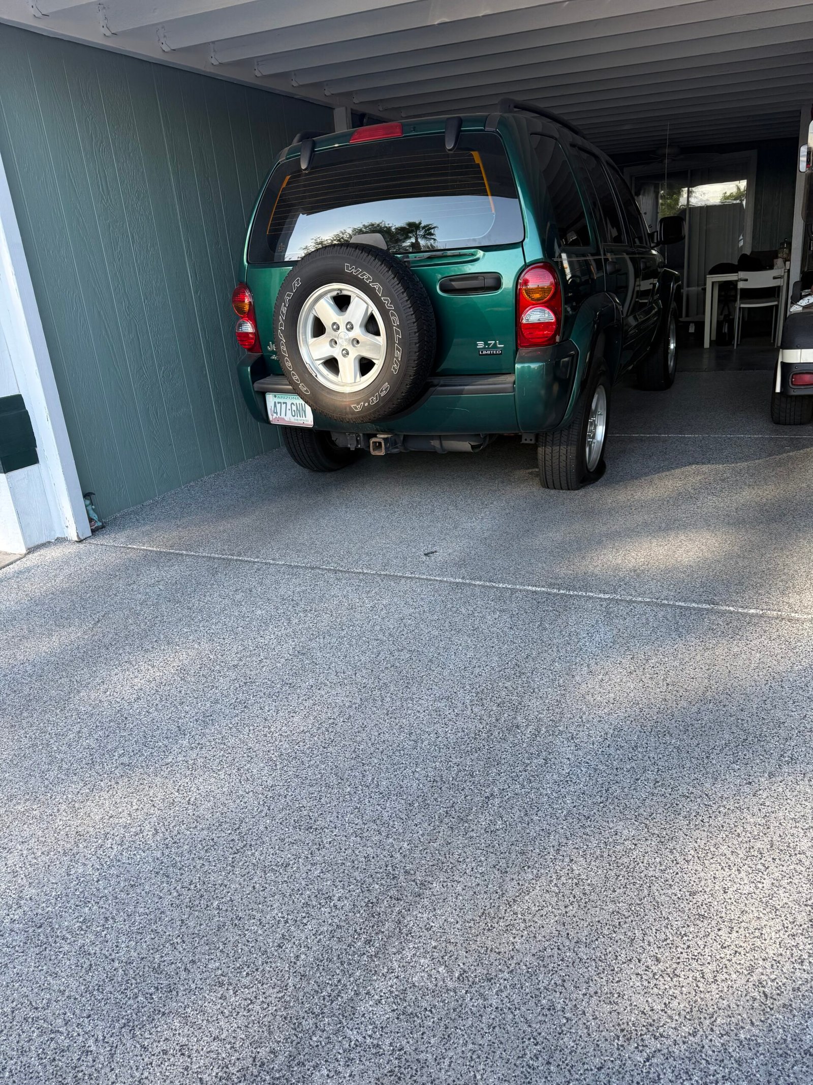 Roadside assistance flat tire repair and spare tire change in Tempe