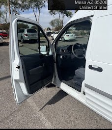 Roadside assistance vehicle lockout service in Maricopa