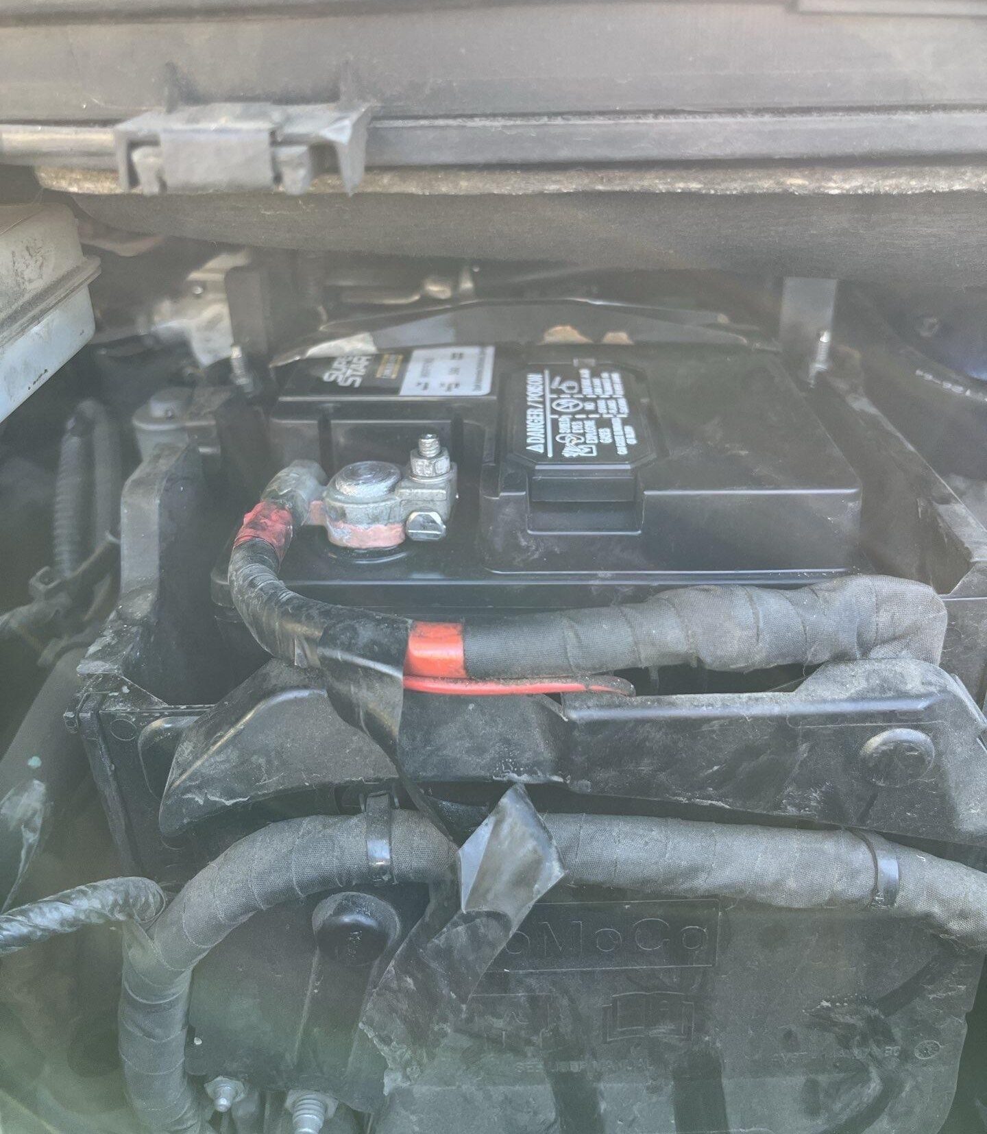 Mobile car battery testing and battery replacement in Peoria AZ