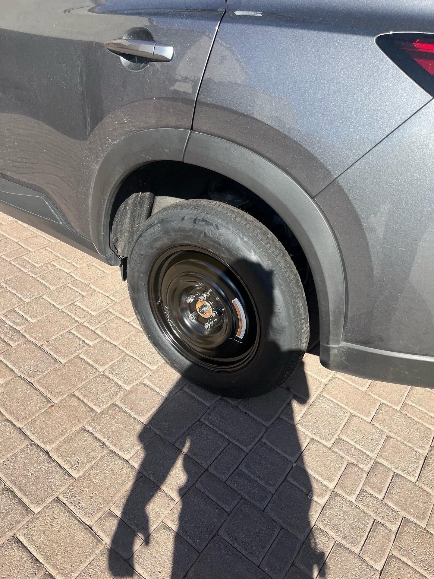 Roadside assistance flat tire repair and spare tire change in San Tan Valley AZ