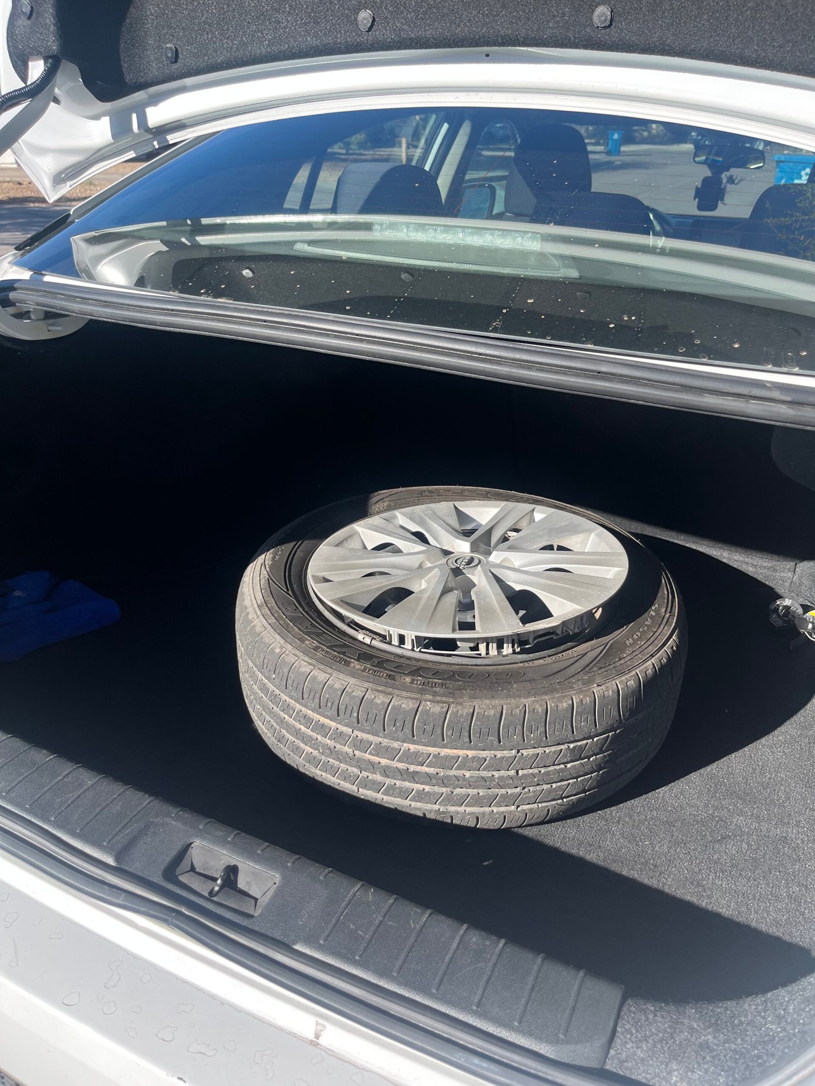 Roadside assistance flat tire repair and spare tire change in Apache Junction AZ