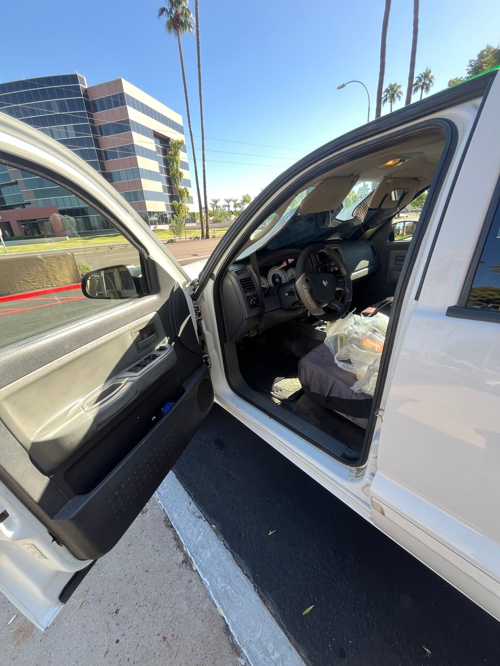 Vehicle lockout service roadside assistance in Scottsdale AZ